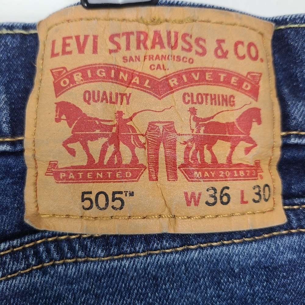 Levi's 505 Jeans Straight Leg Dark Blue Denim Wash Size 36 x 30 - Picture 7 of 11